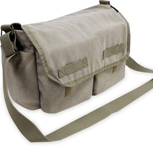 Brand New Everest Luggage Canvas Messenger